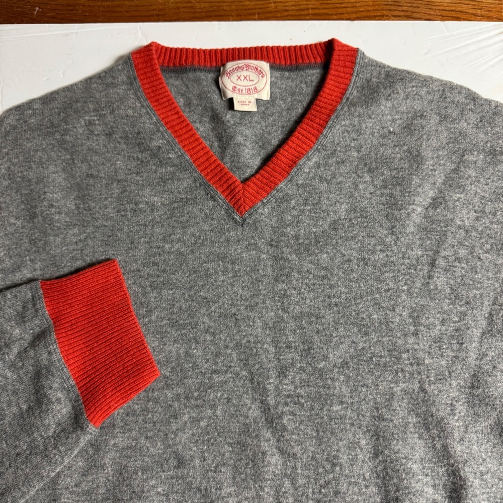 Brooks Brothers Mens V Neck Sweater Gray‎ Red Stripe XXL 100% Lambs Wool